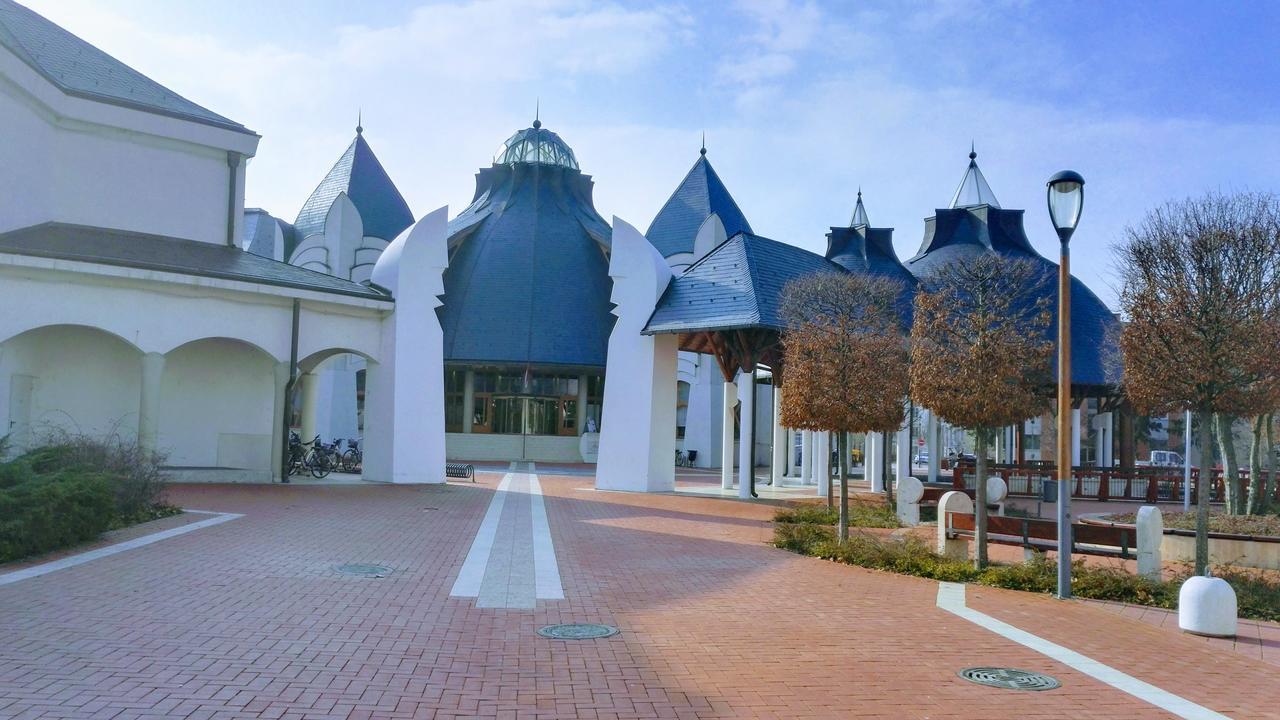 Csipke Apartman Makó Екстериор снимка